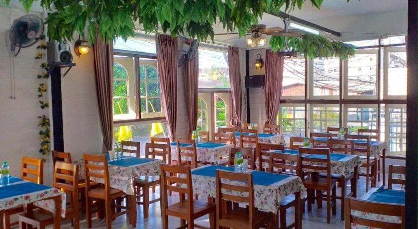 Thousand-Ten Thousand Hotel Bangkok Bagian luar foto